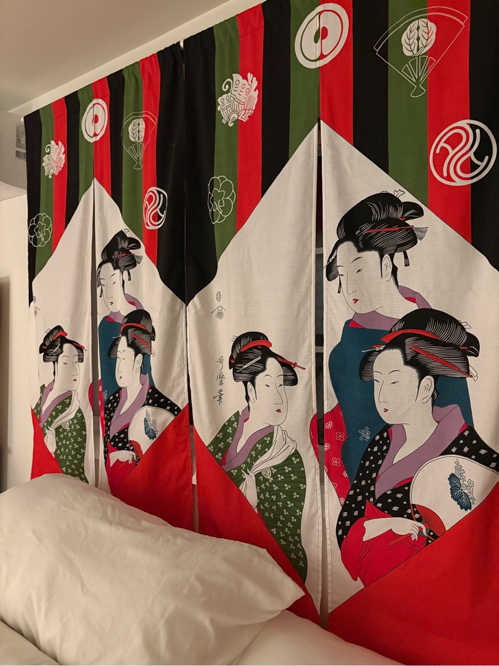 Japanese Geisha Panel Wall Hanging - Red, Green, Black 2x 150x85